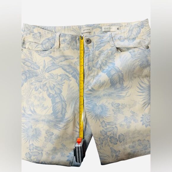J. Jill Blue and White Floral Cropped Jeans - Picture 7 of 8